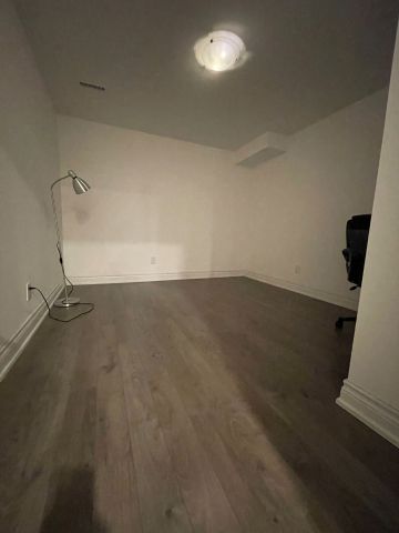 For Lease - 74 Bassett Avenue, Richmond Hill, Ontario - Photo 5