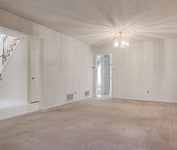 For Lease - 3586 Italia Crescent, Mississauga, Ontario - Photo 5