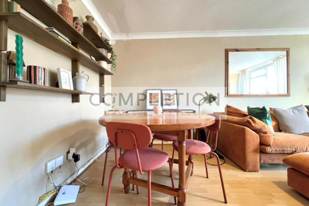 2 bedroom flat to rent - Photo 3