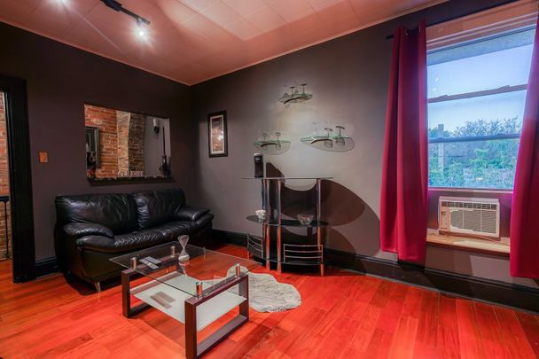 2-249 Queen St, Kingston, ON K7K 1B5 - Photo 1