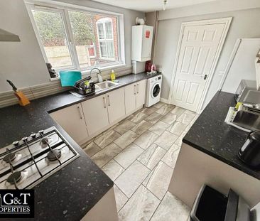 1 bedroom in a house share to rent - Photo 5