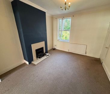 3 bedroom end of terrace house to rent - Photo 3