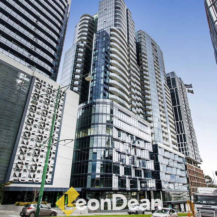 Furnished New 1 Bedroom Apartment in Central Box Hill - Photo 1