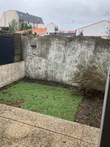 Location Appartement 1 pièce 30m² - Photo 3