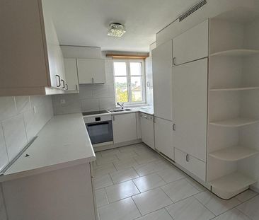 Cozy 3.5-room penthouse apartment with west balcony - Photo 2