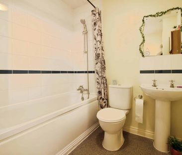 Yersin Court, Swindon, Swindon, SN1 - Photo 5