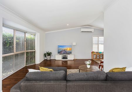 145 Wallandra Road, Mudgeeraba QLD 4213 - House For Rent | Domain - Photo 3