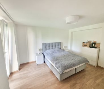 Appartement lumineux de 2,5 pièces au rez-de-chaussée dans un empla... - Foto 1