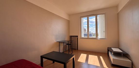 Location Appartement 1 pièce 23m² - Photo 2