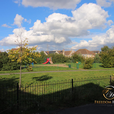 The Property In Sugar Way - Boleyn Avenue Studio 2 - Photo 3