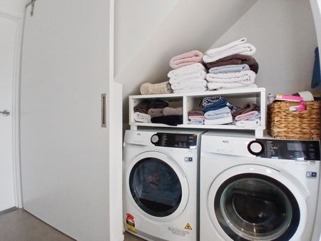 Elegantly Refurbished 3-Bedroom Home in Glenfield - Photo 4