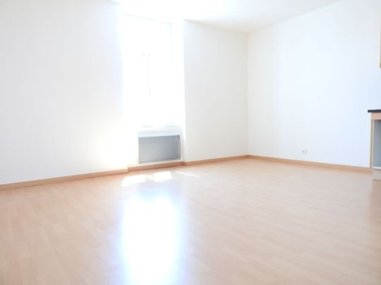 Location Appartement 3 pièces 56m² LONGWY 54400 - Photo 1