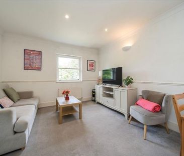 3 bedroom flat to rent - Photo 1
