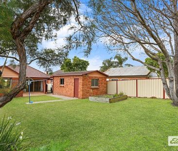 Prime Location - Photo 3