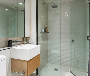 Stylish One-Bedroom Apartment in the Heart of South Yarra - Photo 3