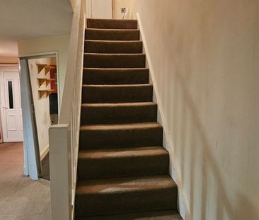 2 Bed Semi-Detached House, Whitebeam Lane, LS10 - Photo 4