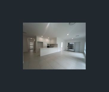 5 Koba Street, Fletcher, NSW 2287 - Photo 4