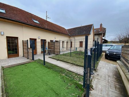 ST ANDRÉ LES VERGERS, JOLI DUPLEX DE T2 DE 37M² + JARDINET TERRASSE + PARKING - Photo 5