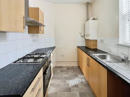 2 bedroom terraced house to rent - Photo 3