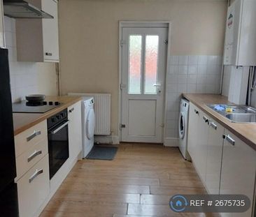 1 bedroom in a house share to rent - Photo 5