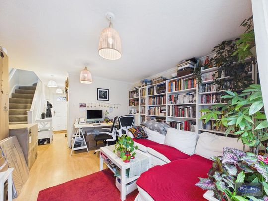 2 bedroom terraced house to rent - Photo 1