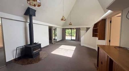 Quiet Living Surrounded by Vineyards - Photo 3