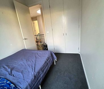 Clifton Hill - Photo 1