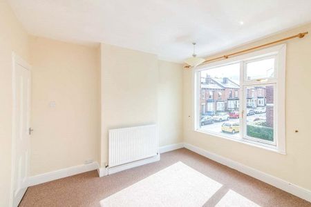 3 bedroom terraced house to rent - Photo 2