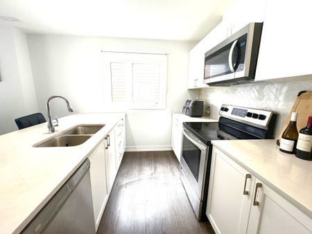 For Lease - 258 Anyolite Private Unit# 129, Barrhaven, Ontario - Photo 5