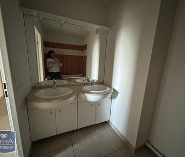 Location Appartement 4 pièces 78m² TOURLAVILLE 50110 - Photo 6