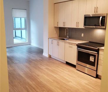 For Lease - 4055 Parkside Village Drive Unit# 509, Mississauga, Ont... - Photo 2