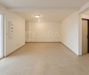 Location Appartement 3 pièces 58m² MATOURY 97351 - Photo 4