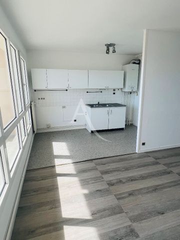 Location Appartement 3 pièces 65m² - Photo 4