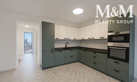 Prvý prenájom! Luxusný 5-izbový dom so súkromným vstupom - Photo 2