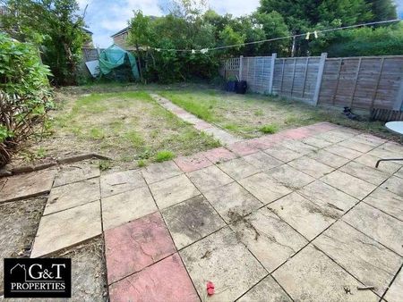 Queensway, Stourbridge, DY9 - Photo 2