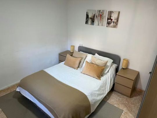 Calle Segismundo Moret, Málaga, Andalusia 29011 - Photo 1