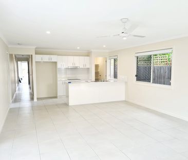 Near New 4 -Bedroom Low Maintenance Home - Photo 3