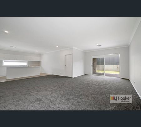 1/24 Tourmaline Drive, Rutherford, NSW 2320 - Photo 2
