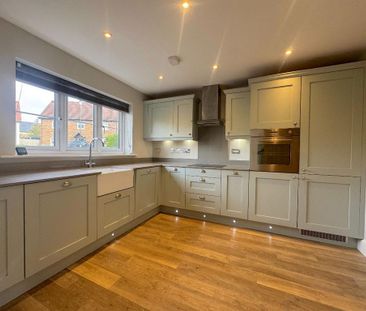 2 bedroom semi-detached house to rent - Photo 4