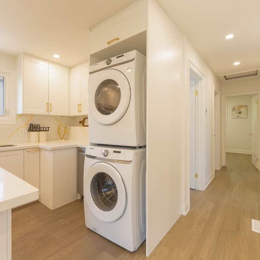 For Lease - 159 Claymore Crescent, Oshawa, Ontario - Photo 1