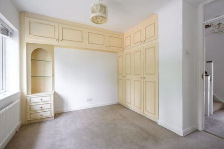 3 bedroom terraced house to rent - Photo 2