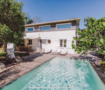 Maison à louer à Anglet, bel extérieur avec piscine chauffée. - Photo 4