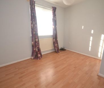 3 bedroom House To Let - Photo 4