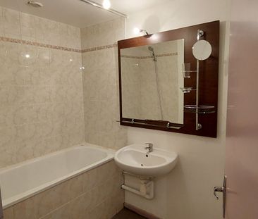 Location Appartement 3 pièces 57m² - Photo 2