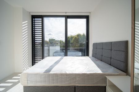 3 Bed Flat, Cluny Mews, SW5 - Photo 4