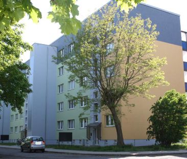 Neu sanierte 2-Raumwohnung mit Balkon - Foto 1