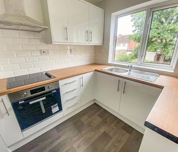 2 BED Apartment To rent - Photo 4