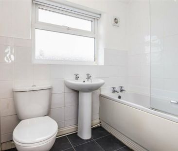 3 Bed Semi-Detached House, Kirkham Avenue, M18 - Photo 2