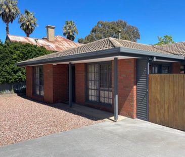 Walk to Lake Weeroona and Into Town! - Photo 1