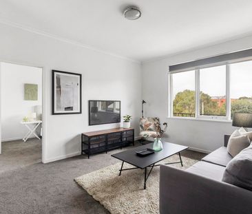 7/10 Normanby Avenue, Thornbury VIC 3071 - Photo 3